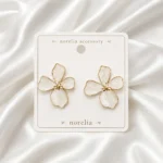 گوشواره طرح گل میناکاری